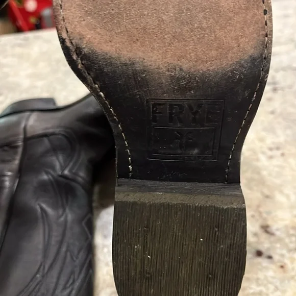Frye cowboy style boot - Picture 9 of 11